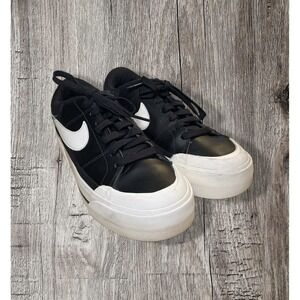 Nike Black and White Athletic Shoes